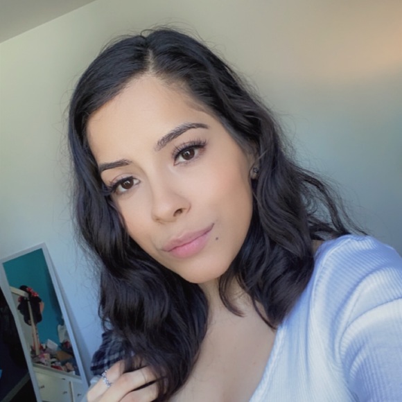 leslieleos16